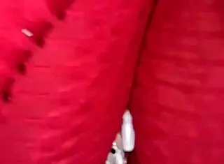 colombian rubs wet coño through leggings dirty talk