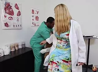 Jaslyn Jane And Rome Major Play Doctor Roleplay