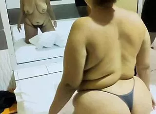 madura culona follando con dos amigos del trabajo en videos caseros