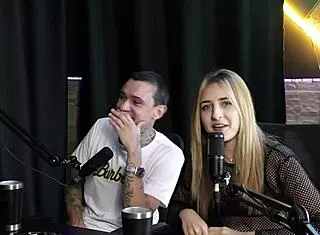 SENTE RAIVA COM QUEM DESMARCA ENCONTRO E SAI COM JOGADOR