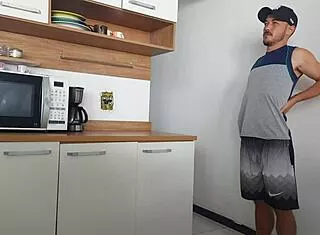 Meu marido no banho e eu com amigo dele