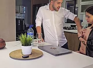 Colombian bbw takes first double penetration