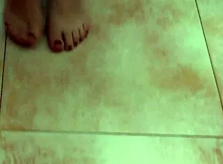 Sexy Feet Dancers Show Off Perfect Toes And Heels