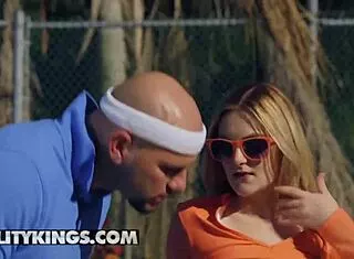 Big naturals kara lee scores with jmac