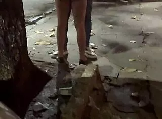 Hotwife exibicionista belinha removed her panties at the crowded bar