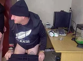 cant pay so fuck my girl