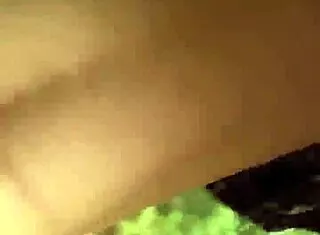 Je baise la femme de mon voisin comme si c'était mon ex