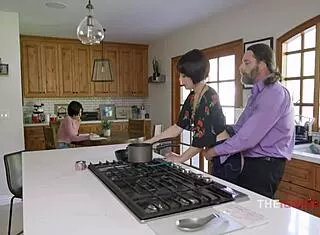 Man of the house casually fucks teen 18+ no reaction just casual freeuse theignoring