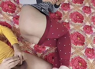 Girlfriend Plays Freefire Game With Close Friends