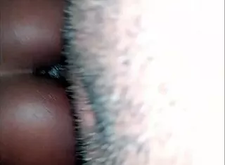 Une grosse queue dans sa chatte baise moi comme une chienne
