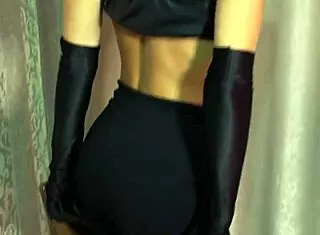 Bitch In Black Pantyhose Came In Mouth