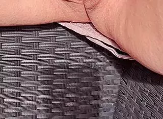 maturemons keen for cock watch my big meaty pussy lips pouting