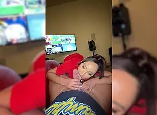 Smoking Hot Sorority Slut Wants Me To Dick Her Down In Her Dorm