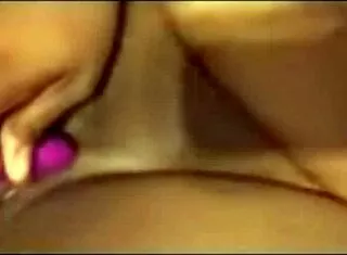 Roxy snow shows creamy bbw pussy