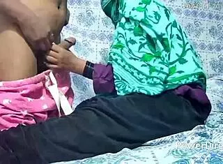 Indian Jija And Sali Have SEX In The Jungle