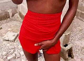 she suck and fuck in uncompleted building with her boyfriend