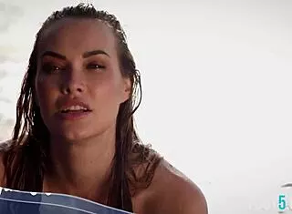 German Milf Jasmin Strips Fully Naked On Beach