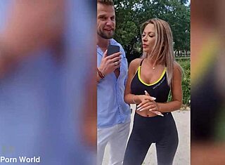 Shalina Devine MILF Blonde Dapat DP Ngentot oleh Prankster di Luar, Telanjang Kaki Pakai Sneakers