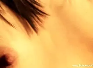 bollywood babe enjoys dirty exhibition moments