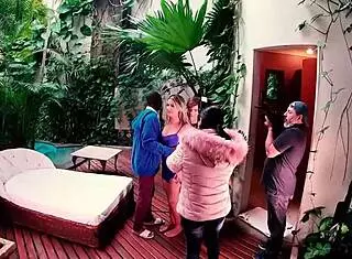 Elisa Sanches shows her big latina ass backstage