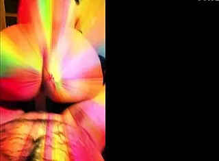 Latina amateur enjoys pussy splitting in close-up homemade hardcore