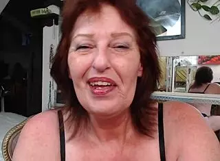 Kizzy's giantess sucks poor Kizzy off his feet 😍