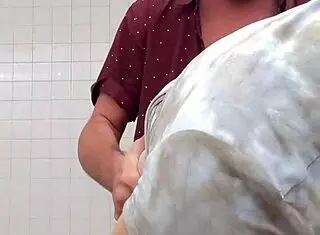 Attempted encounter at rest stop bathroom with petite girl.