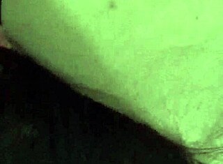 หน้าอกใหญ่บีบีดับเบิลยูสมัครเล่นเย็ดกับสามี?