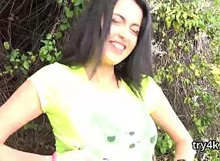 does this lovable girl give head before getting her kitty plowed?