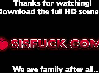 Conor Coxxx deler sin store kuk med uskyldige Mazy Myers i vill kjøretur