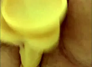 Passionate BBW MILF Enjoys Dildo