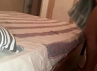 Paty Offers Hairy Pussy For Eating