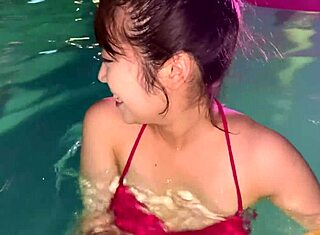 うわっ、この大学生カップルが舐め合ってファックするの見てるだけで興奮する！