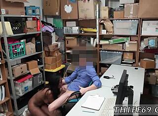 Ρωσίδα πρωτάρα δοκιμάζει μαύρο πούτσο για πρώτη φορά