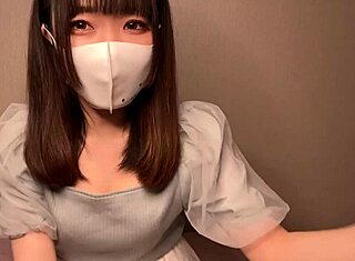 รู้สึกซุกซนมากเลย แสดงการเล่นคนเดียวให้ดู