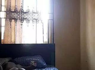 My friend's dick fucks my girlfriend in a facial session