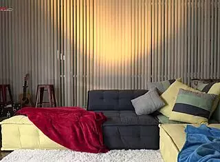 fiona sprouts can't resist sucking big cock in hardcore scene