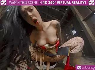 Amazing Wonder Woman Cosplay in VR