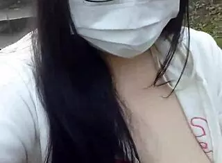 i flash my big tits in the public park for fun