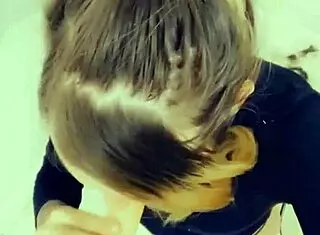 Sexy Shemale Loves Cock