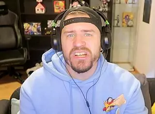 Loser Confined With Goddesses In House