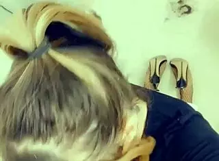 Sexy Shemale Loves Cock