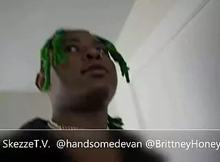 Fucking Cammie Cumminz Despite Friend's Warning