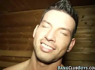 Muscular bodybuilders in gay euro orgy sucking dicks