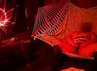 wet pussy solo in hammock