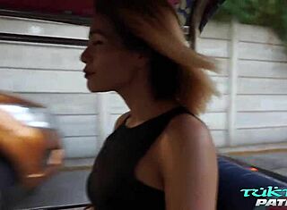 MILF Thailand berpayudara besar cum di kontol bule 😏