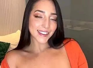 Lis Says, 'Watch Me Rip My Clothes And Show My Pussy On Webcam'