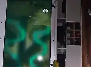 watching verdades secretas with cousin and got so horny 😈