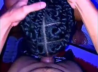 su culo grande me tiene hipnotizado