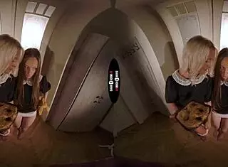 dark room vr where i meet my new neighbor for the first time